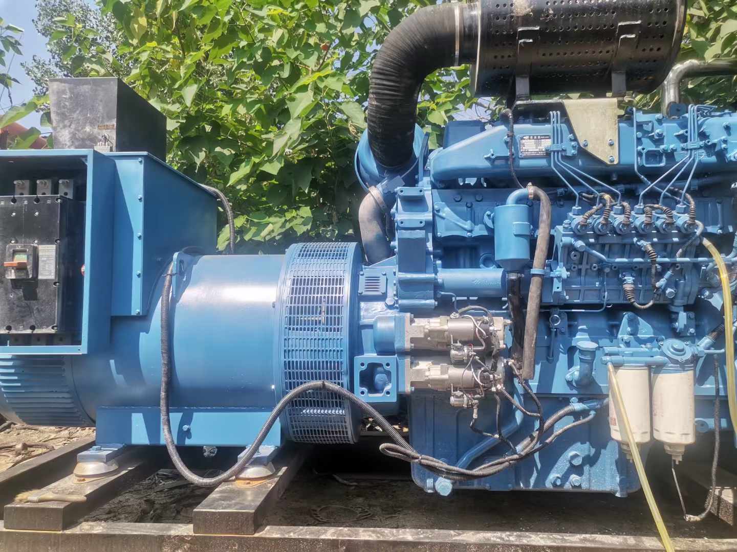 东昌详细说明降低 800kW 柴油发电机输出电流波动的方法